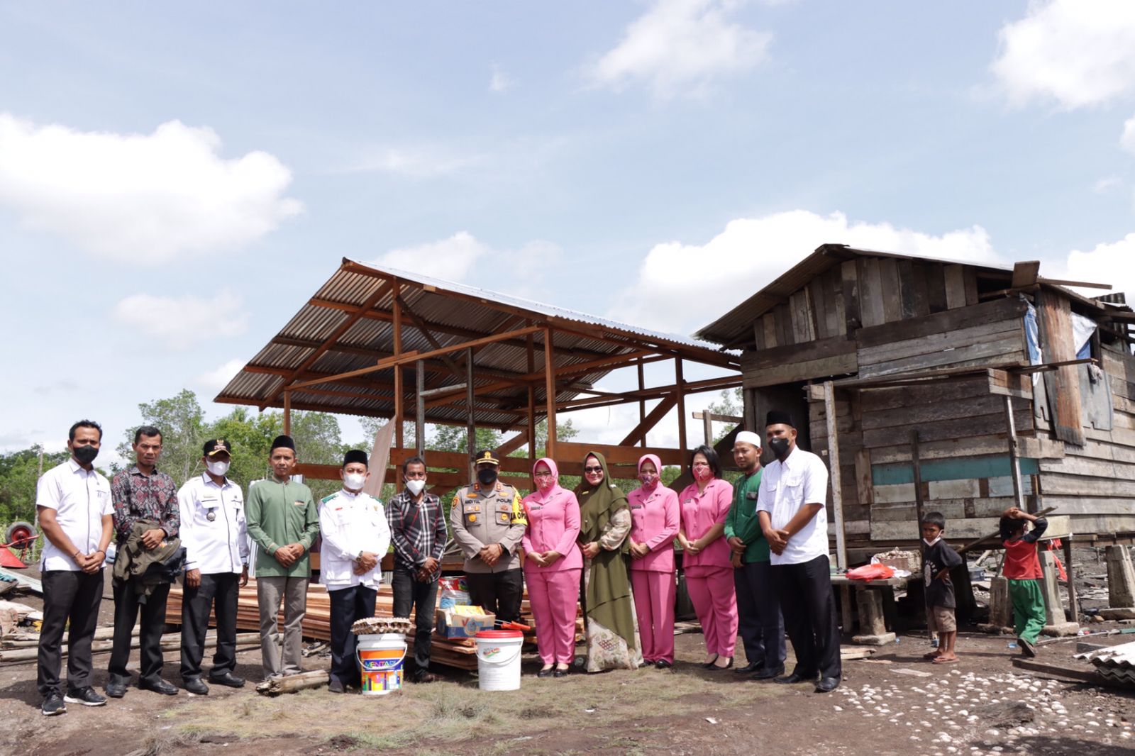 Polres Meranti Peduli Warga Terkena Musibah Angin Puting Beliung