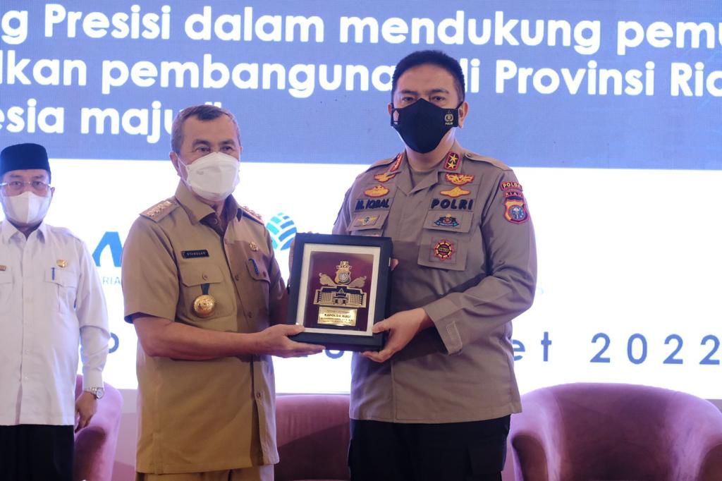 Menjadi Narasumber Rapim Polda Riau, Gubernur Syamsuar Ajak Semua Stake Holder Berdinergi Pulihkan Ekonomi Nasional