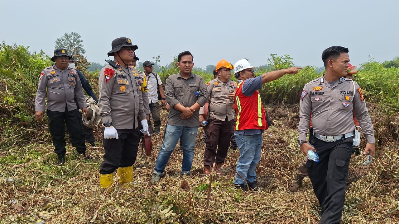 Kapolres Pelalawan Pimpin Kegiatan Pendinginan Karhutla