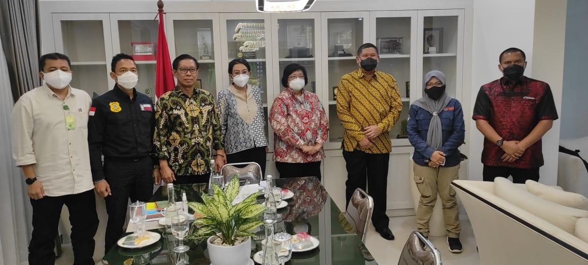 Di Indonesia Tangani Kasus Terkait Pengelolaan Sampah, Polda Riau Dapat Dukungan Dari Menteri KLHK