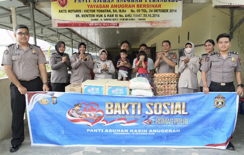 Sambut Hari Jadi ke-75 Humas Polri, Bidhumas Polda Riau Berbagi Kebahagiaan dengan Anak Panti Asuhan