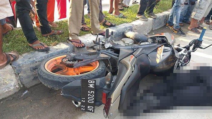 Pengendara Motor Tewas Seketika Usai Ditabrak Truk