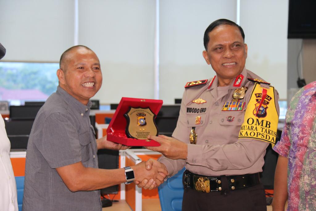 Kapolda Riau Kunjungi Riau Pos Grup