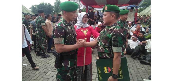 Usai Terima Award Dari Kapolda Riau, Babinsa Bakau Aceh Mandah Terima Award Dari Pangdam I/BB