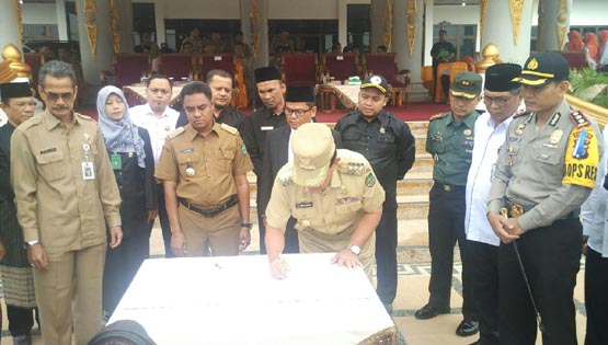 Kapolres Rohul Hadiri Apel Netralitas ASN dan Kepala Desa bersama Forkopimda