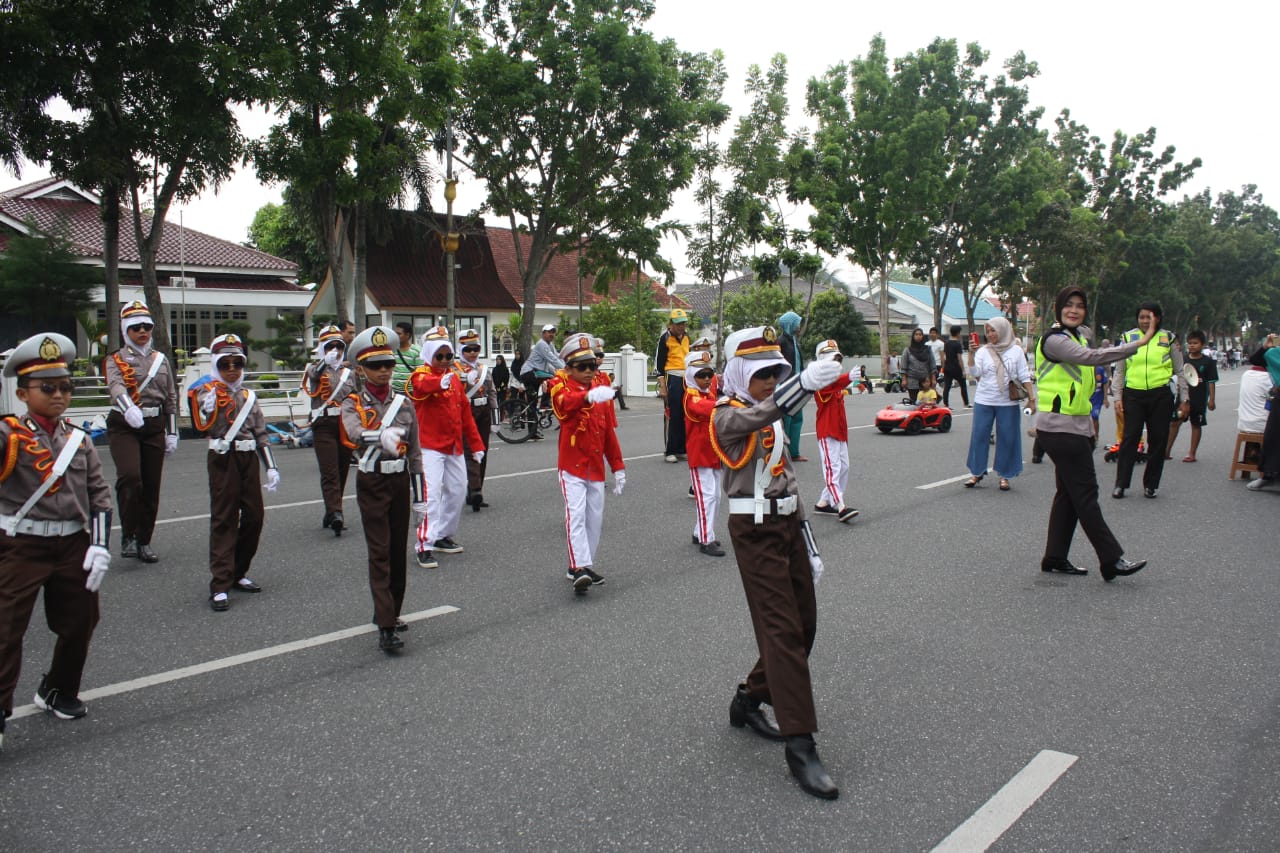 Polisi Cilik Ikut Sosialisasikan Operasi Patuh Di Area Hari Bebas Kendaraan Bermotor