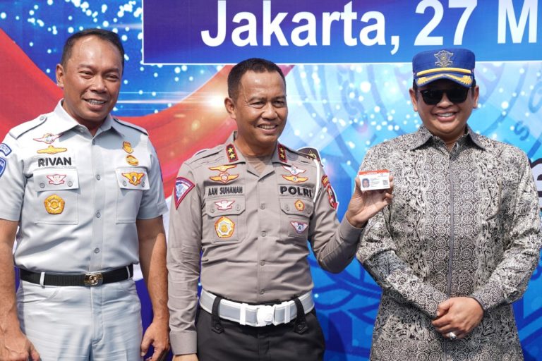 Korlantas Polri Resmi Launching SIM Untuk Moge