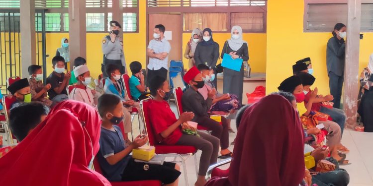 Polsek Pangkalan Kuras Gelar Khitanan Massal Bersama Baznas dan PPNI