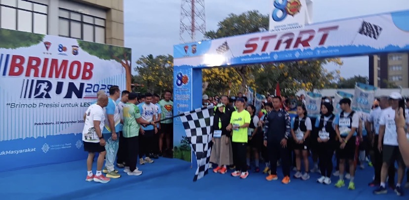 Brimob Run 2025 Meriah, Kapolda Riau Ajak Masyarakat Peduli Alam dan Selamatkan TNTN