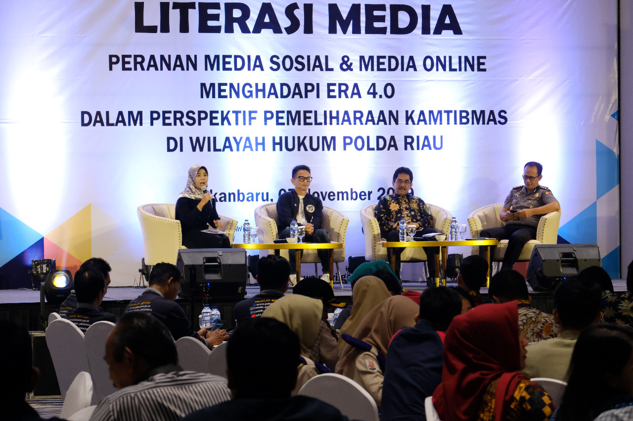Divhumas Mabes Polri dan Kominfo Tanamkan Budaya Baik Gunakan Medsos