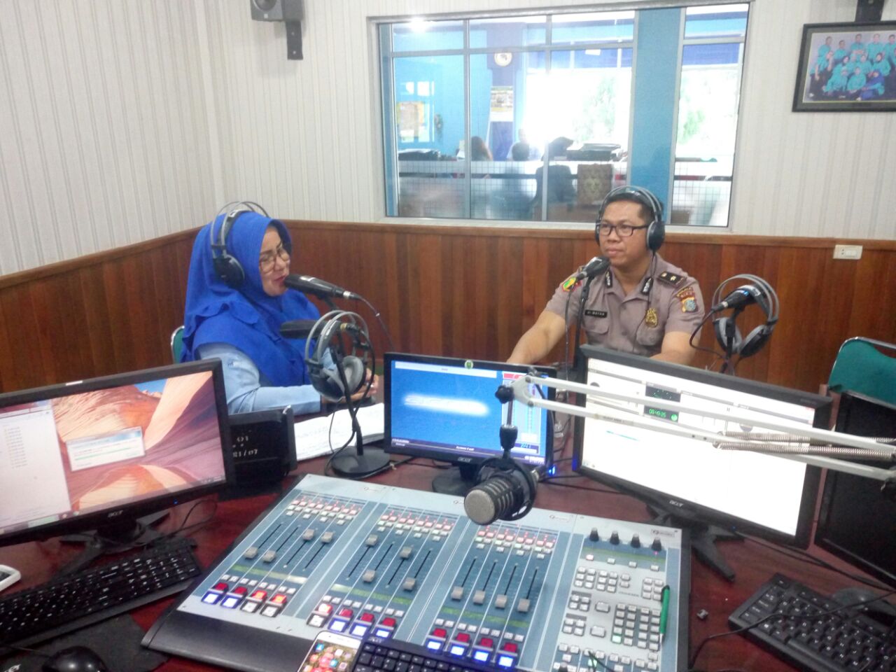 Dialog Interaktif Rumah Sakit Bhayangkara di RRI Pekanbaru 