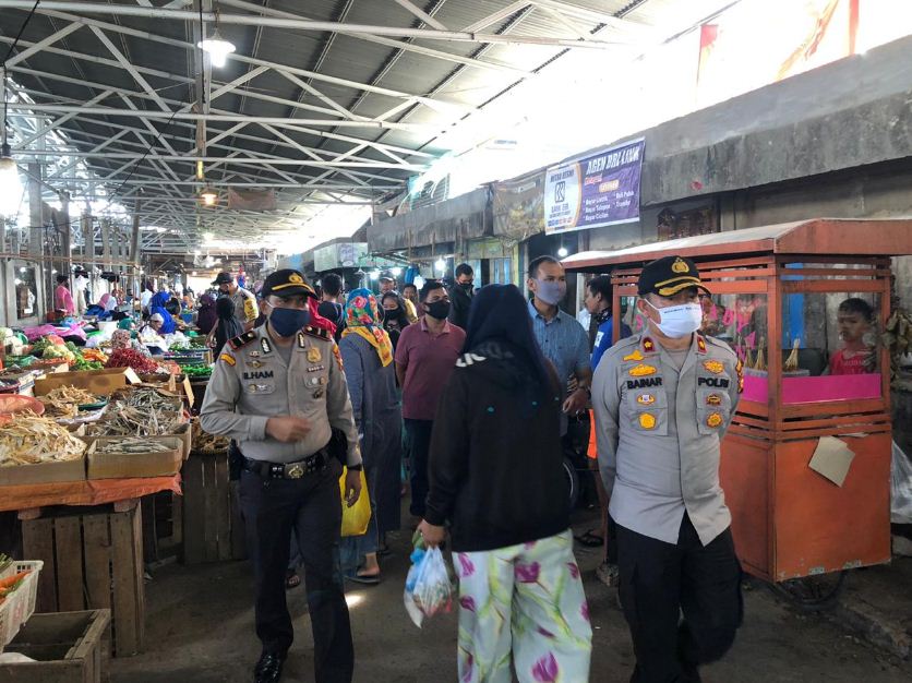 Polisi Pastikan New Normal di Pasar Dupa Terapkan Protokol Kesehatan