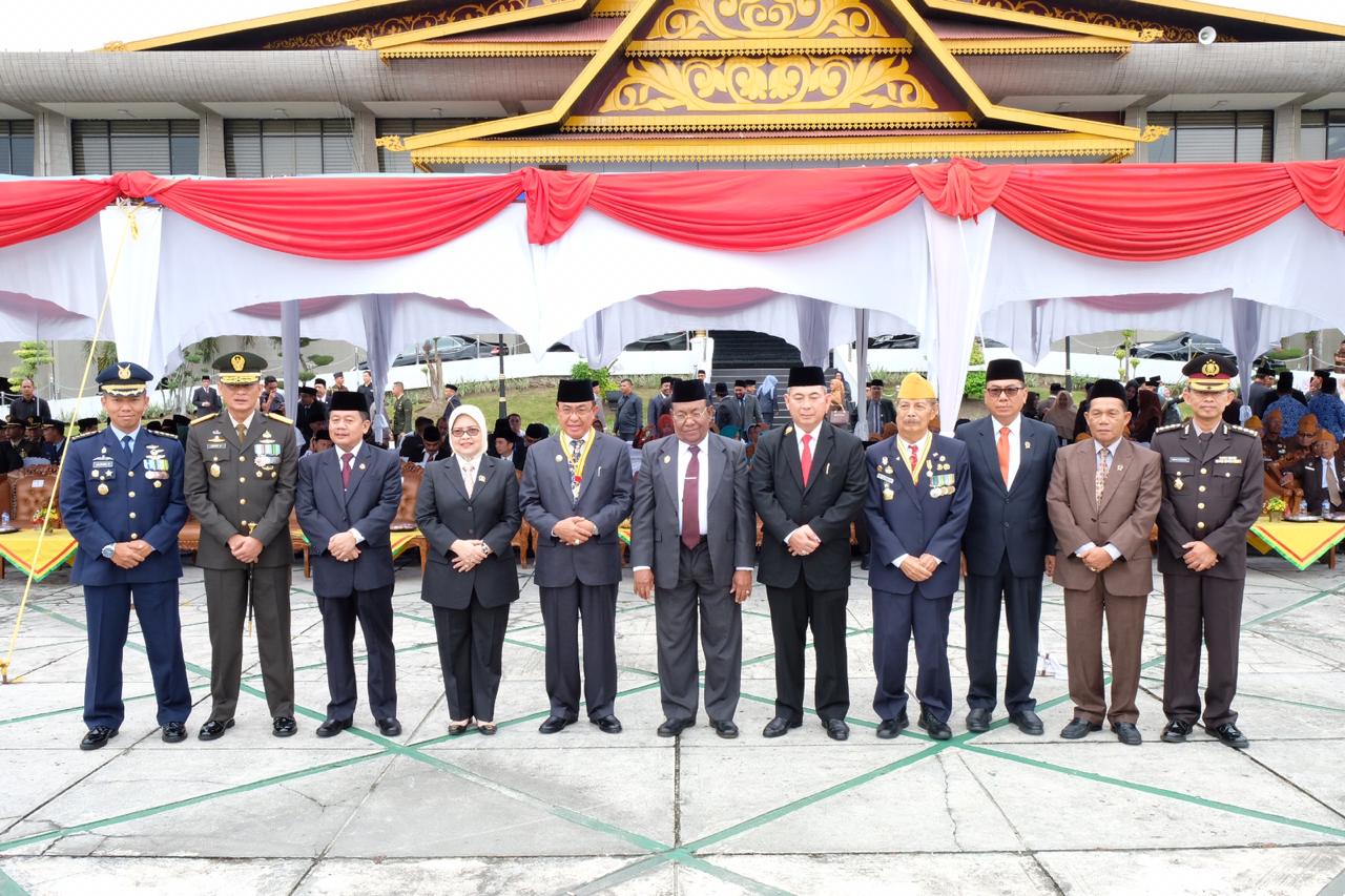 Karo Sdm Polda Riau Hadiri Kegiatan Upacara Peringatan Hari Pahlawan 