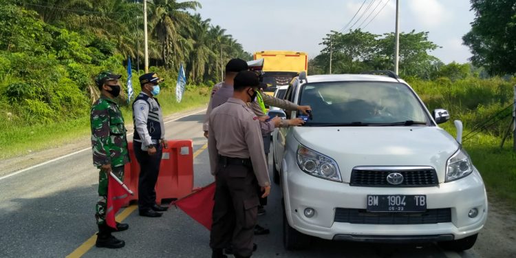 Polisi Masih Siaga di Pos Pantau Bandar Sei Kijang
