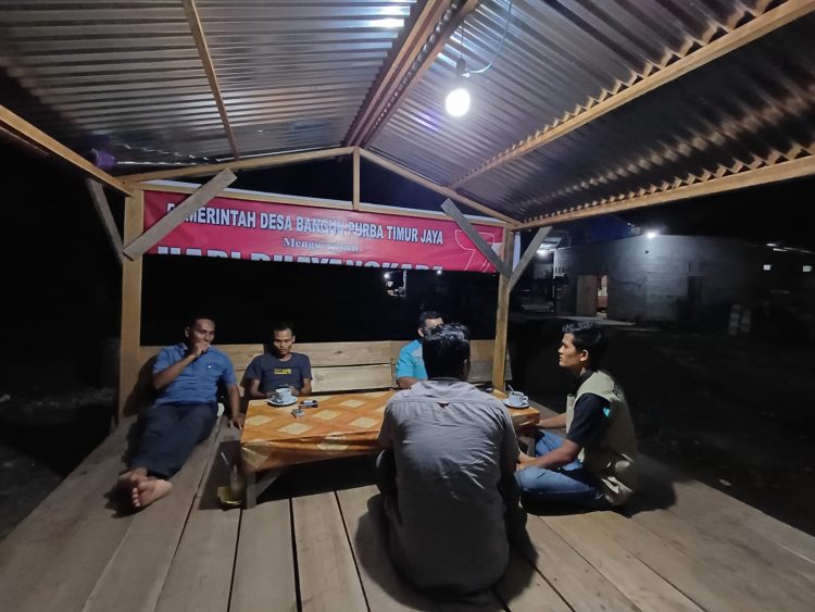 Cegah Potensi Gangguan Keamanan, Polsek Rambah Hadirkan Polisi RW 11 Di Desa Bangun Purba Timur Jaya