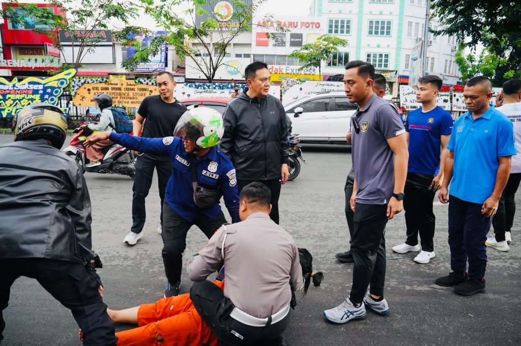 Terjadi Lakalantas Saat Berolahraga Pagi, Irjen Moh Iqbal Lakukan Hal Ini