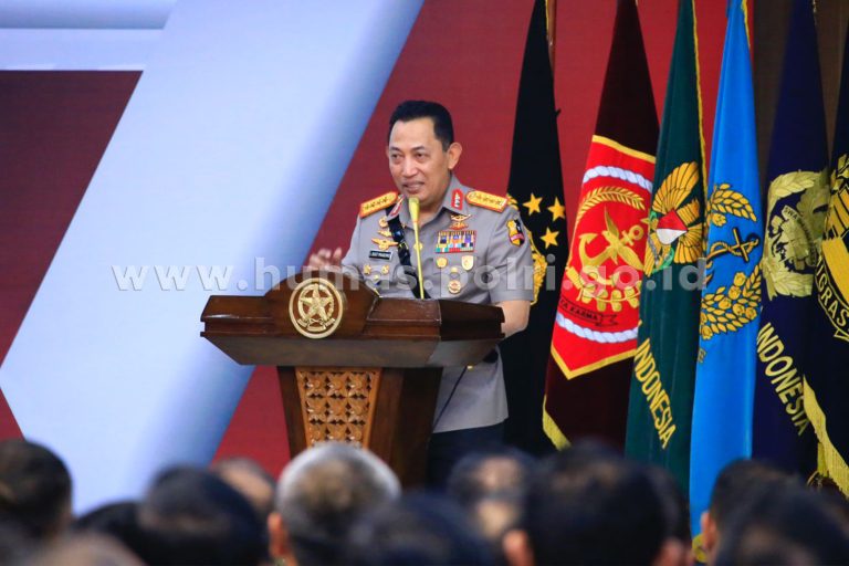 Kapolri Tutup Pendidikan Sespimti-Sespimmen, Minta Pemimpin Polri Jadi Teladan