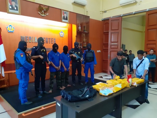 Penyelundupan 27,6 Kg Sabu dan 20 Ribu Ekstasi dari Malaysia Berhasil Digagalkan Bea Cukai Dumai