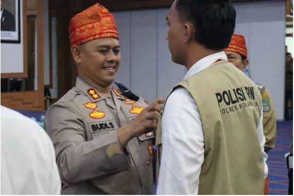328 Polisi RW Polres Rohul Dikukuhkan, AKBP Budi: Siap Layani Masyarakat dengan Presisi