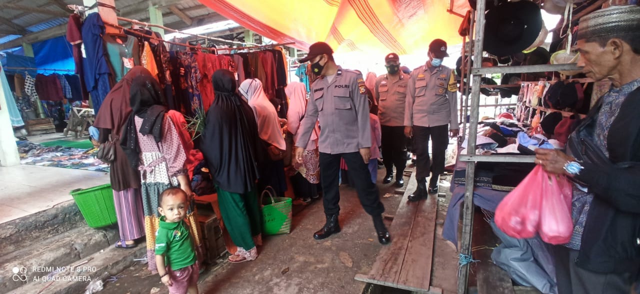 Pasar Minggu Pertama di Bulan Ramadhan, Polsek Kuala Kampar Lakukan Patroli