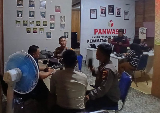 Patroli Keamanan Menjelang Pilkada 2024, Polsek Teluk Meranti Cek Keamanan dan Logistik