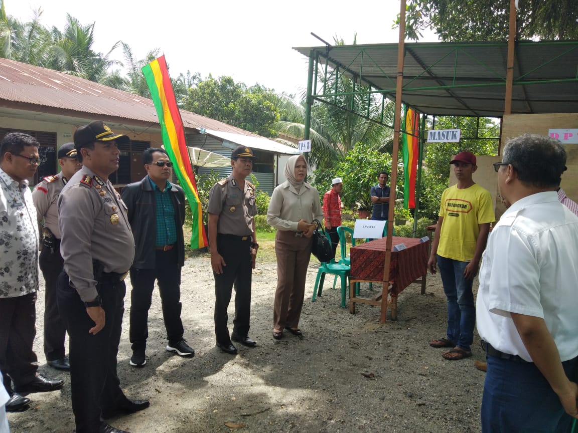 Pengecekan Kesiapan TPS Oleh Pamatwil Ops Mantap Praja Polda Riau Di Rokan Hulu