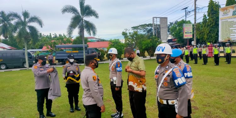 Polres Kampar Gelar Upacara PTDH Salahsatu Personel Yang Terbukti Langgar Kode Etik