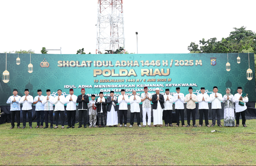Pelaksanaan Sholat Idul Adha 1446 H di Mapolda Riau: Tingkatkan Iman, Takwa, dan Kepedulian Sosial Menuju Polri Presisi