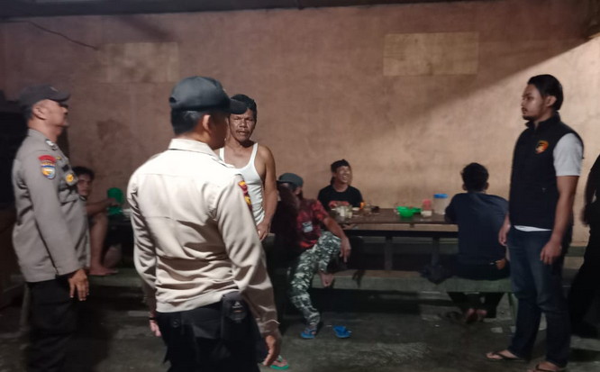 Polsek Ukui Gelar Patroli Gabungan di Sejumlah Lokasi Strategis, Ciptakan Rasa Aman