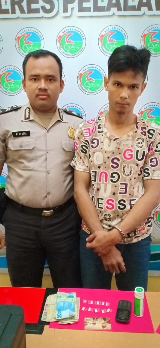 Pengendara Ini Diduga Pengedar Narkoba & Berhasil Diamankan Saat Lantas Polres Pelalawan