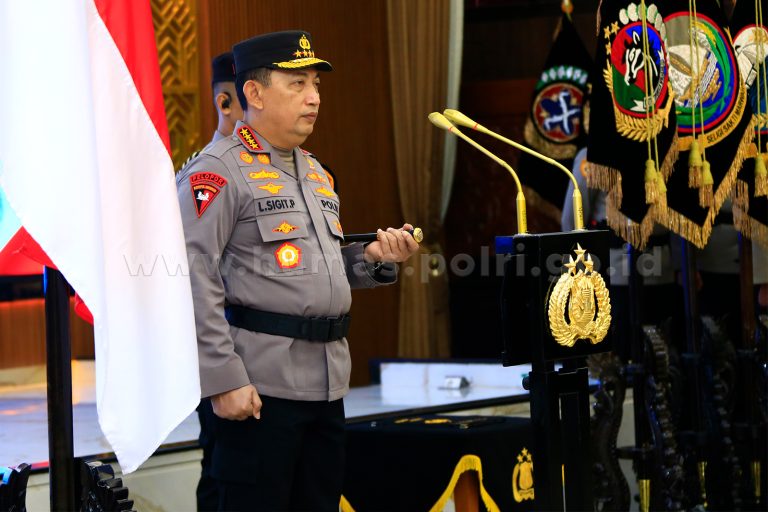 Kapolri Mutasi Perwira Tinggi dan Perwira Menengah, Irjen Syahar Jadi Kabaintelkam Polri