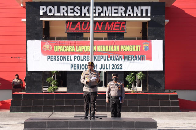 Kapolres Meranti Pimpin Upacara Kenaikan Pangkat 30 Personel