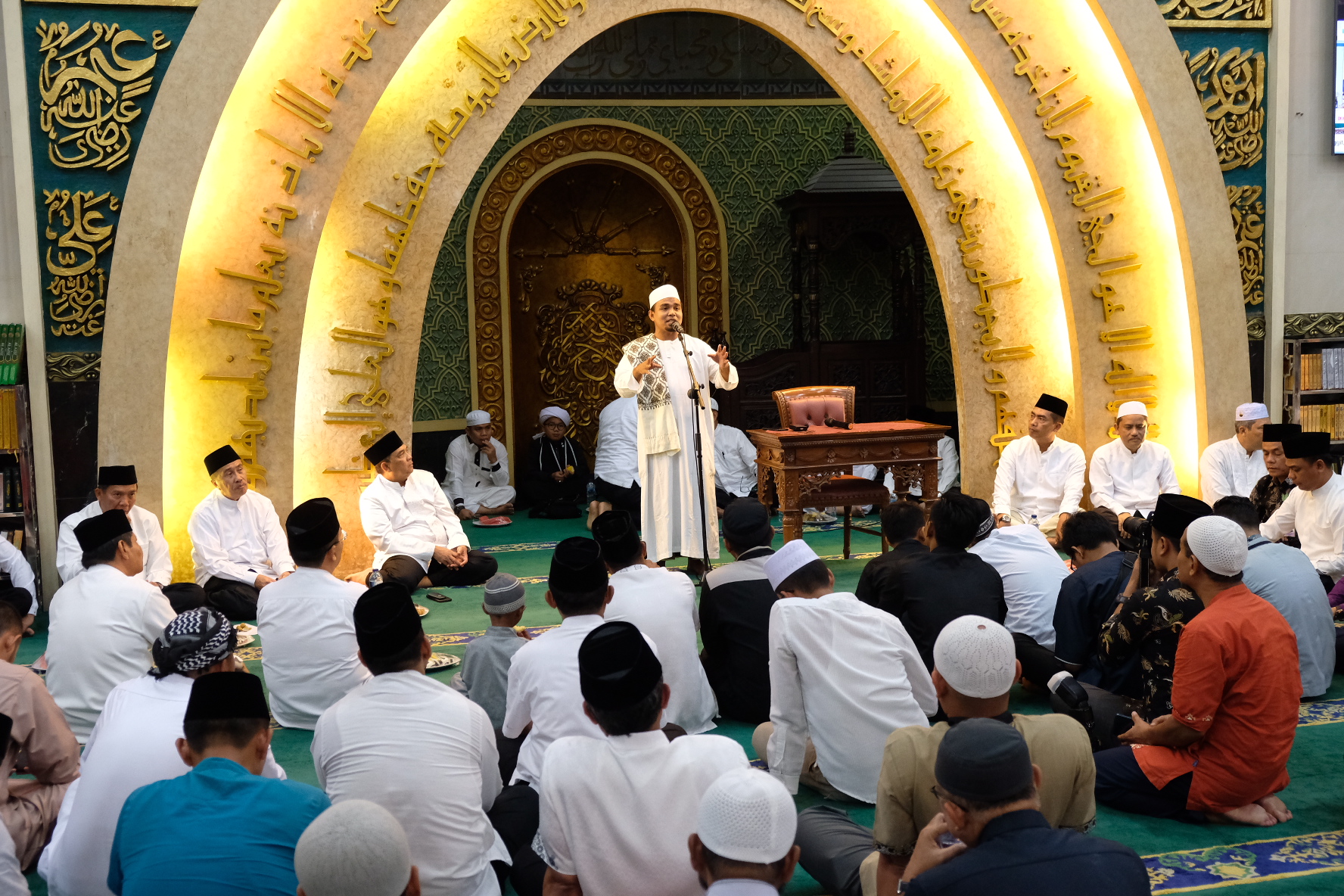 Wakapolda Riau Hadiri Peringatan Isra Miâ€™raj Di Masjid Ar-Rahman Pekanbaru