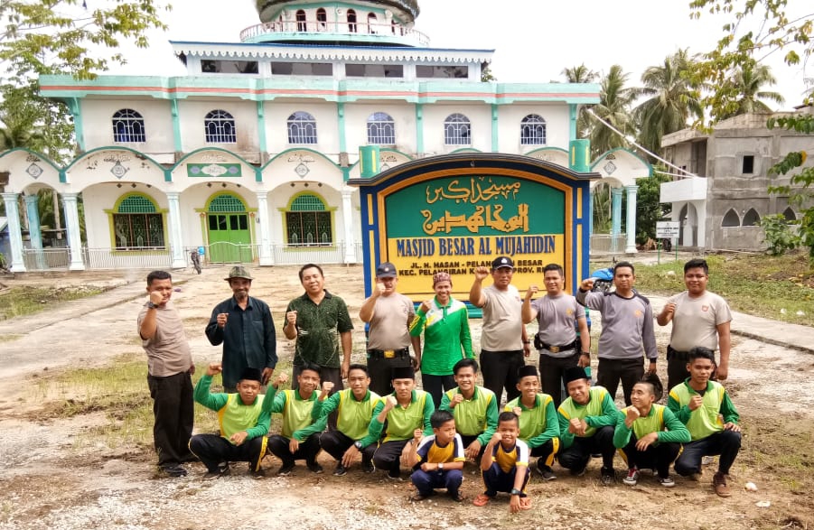 Polsek Pelangiran Laksanakan Giat Bhakti Sosial Dalam Rangka Hut Bhayangkara