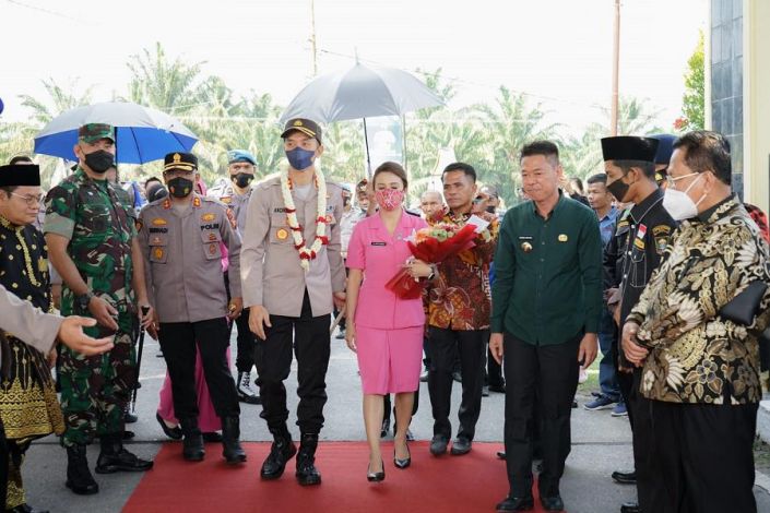 Pisah Sambut, Kapolres Rohil Baru Ajak Semua Pihak Saling Bersinergi