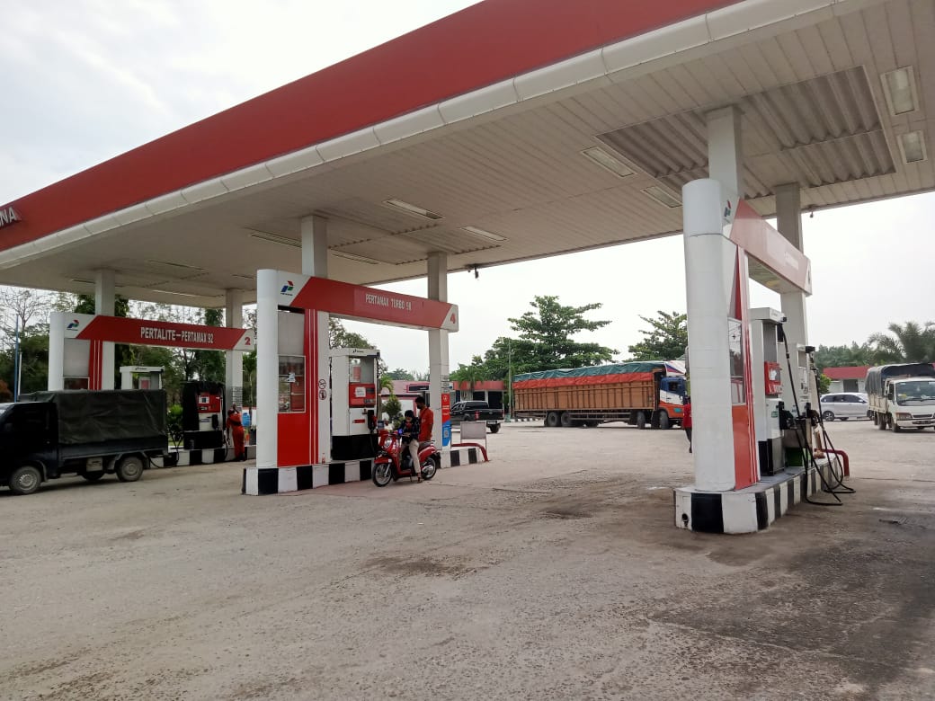 Cek Ketahanan Stok BBM, Polsek Pangkalan Kerinci Monitoring di SPBU