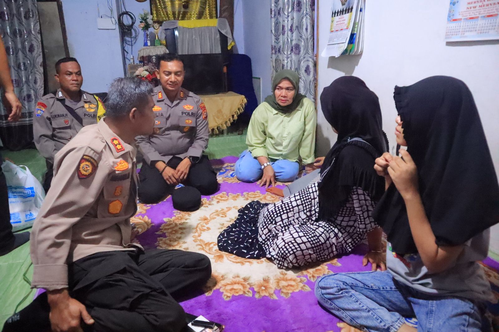 Polres Kampar Angkat Korban KDRT Viral Jadi Anak Angkat