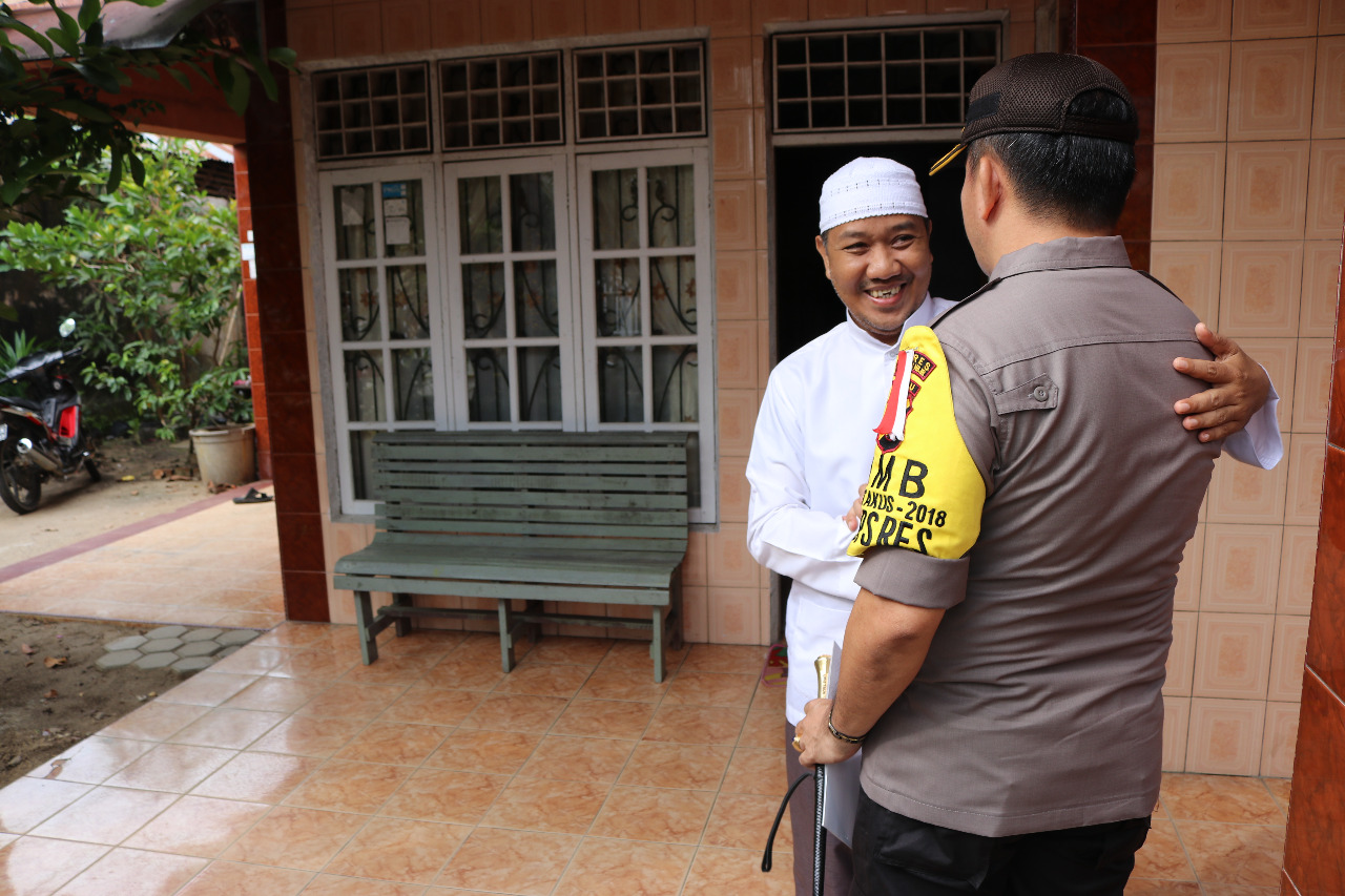 Kapolres Inhil Safari Sinergitas Dengan Tokoh Agama H. Abdul Hamid M.M 