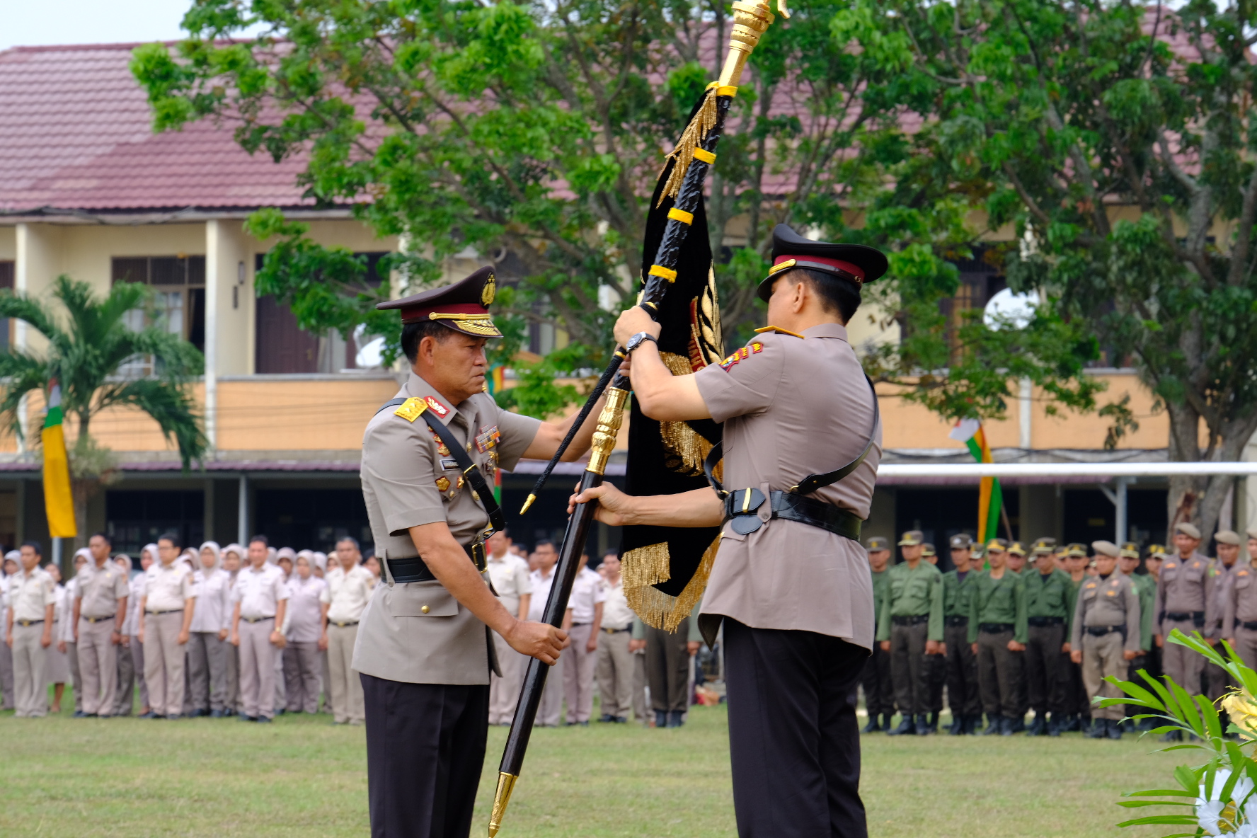 Upacara Farrewel and Welcome Parade Kapolda Riau di Mako Brimob Polda Riau