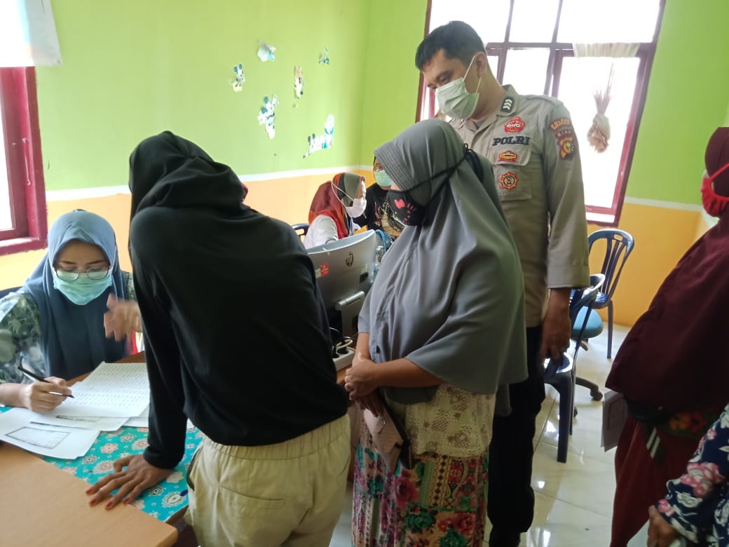 Kapolsek Batu Hampar Ipda Bahagia Ginting SH Pimpin Vaksinasi Covid-19