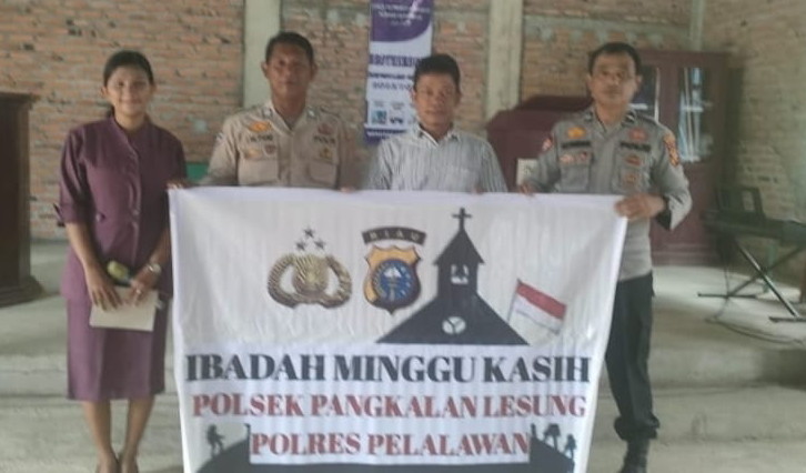 Hadiri Ibadah Minggu Kasih, Polisi Ajak Jemaat Dukung Pemilu Damai