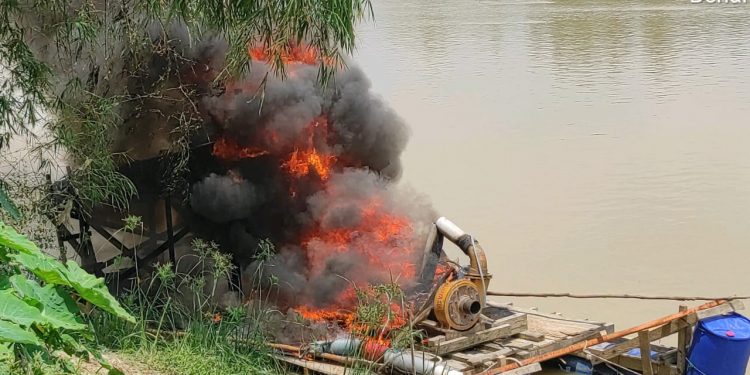 Patroli Rutin, Polsek Benai Kembali Temukan Dompeng di Aliran Sungai Batang Kuantan