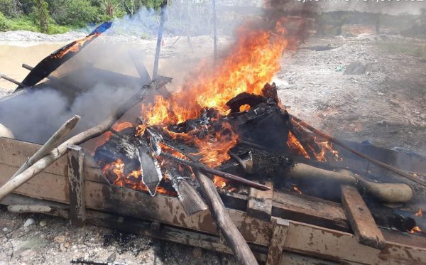 Kapolsek Singingi Turun Langsung Tertibkan dan Musnahkan PETI di Desa Logas