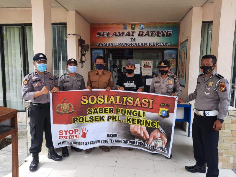 Polsek Pangkalan Kerinci Sosialisasi Saber Pungli dikantor Samsat Pelalawan