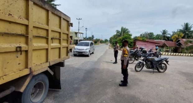 Kapolsek Pangkalan Lesung Kerahkan Anggota Patroli Cegah Kecelakaan Lalulintas