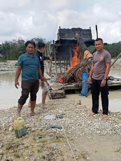 Respon Cepat Polsek Benai Musnahkan 2 Unit Rakit PETI di Desa Gunung Kesiangan Kecamatan Benai