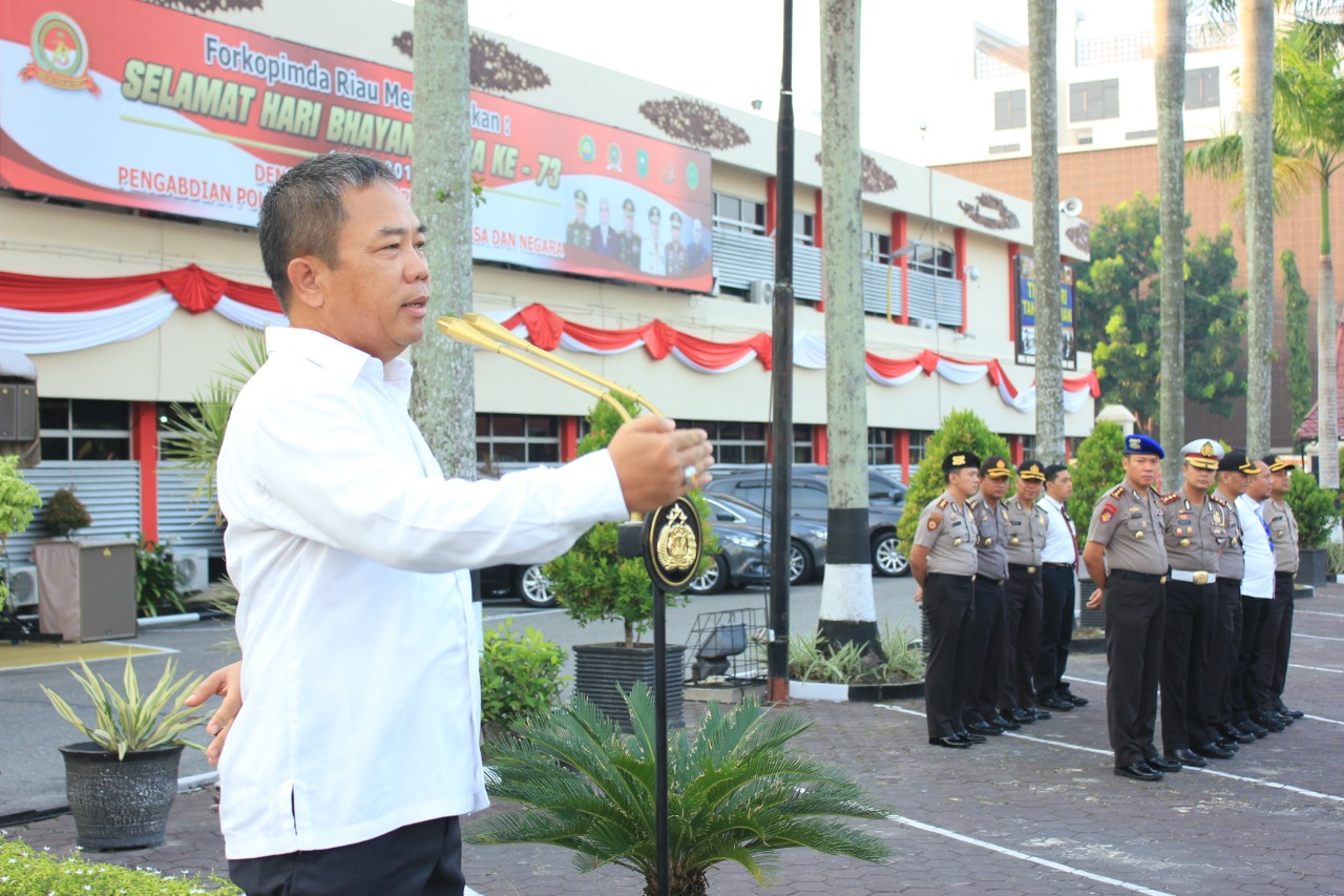 Dir Intelkam Polda Riau Pimpin Apel Pagi Personil Polda Riau