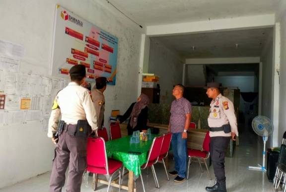 Jaga Keamanan Jelang Pemilu 2024, Personil Polsek Lubuk Dalam Giat Sambang Ke Sekertariat PPK dan Panwascam