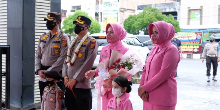 Suasana Haru Warnai Acara Pisah Sambut Kapolres Dumai