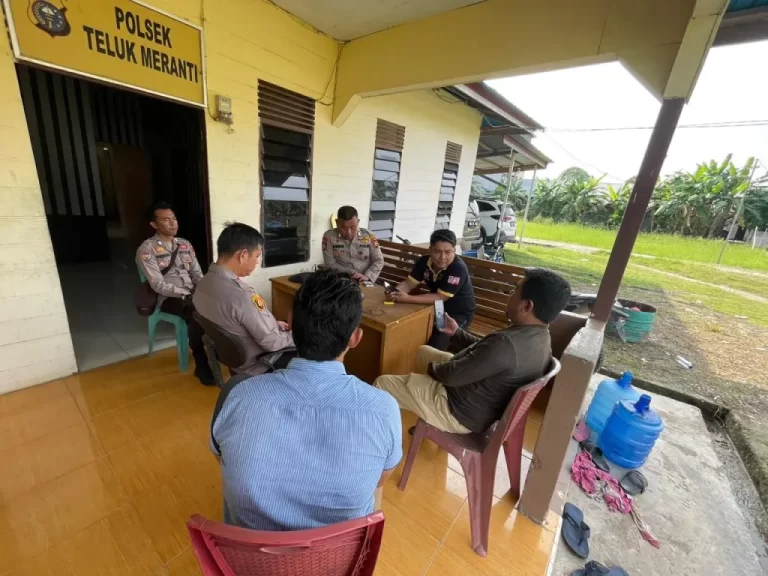 Lakukan Koordinasi, Kapolsek Teluk Meranti Terima Kunjungan PPK Kecamatan